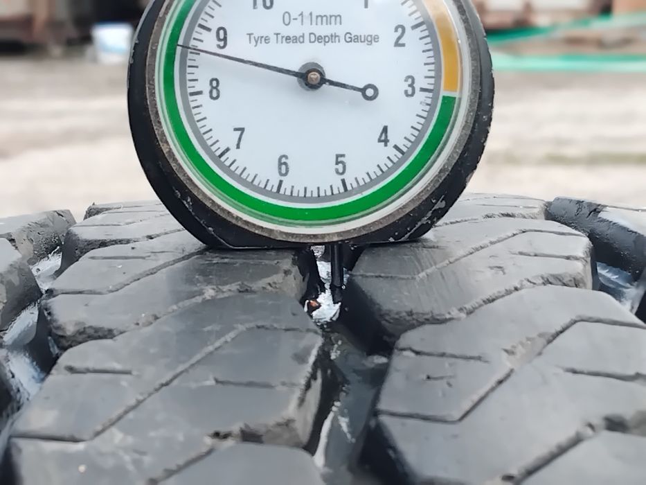 Гуми 235 65 16 C Ц Ласа Lassa 2 броя - нов внос. Не са нови!