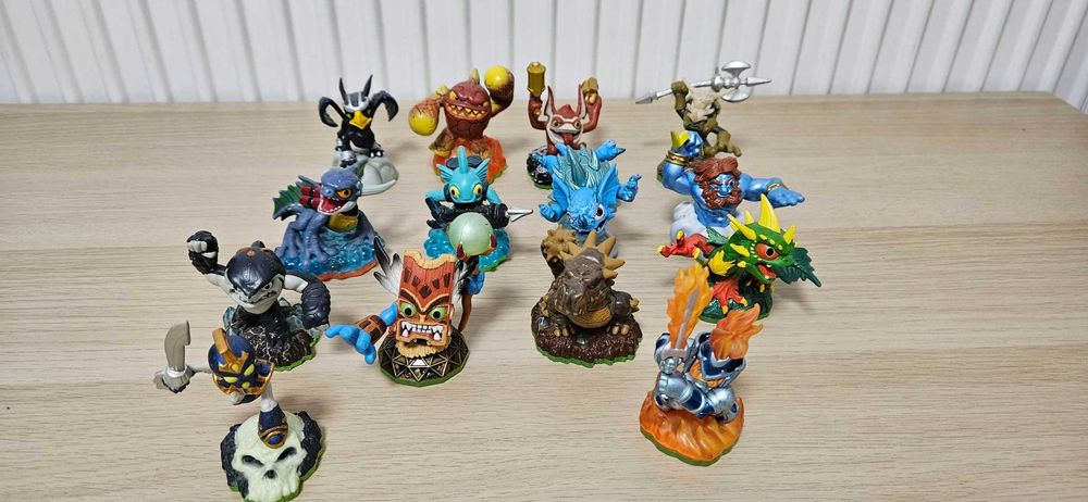 Lot 14 Figurine Skylanders, Spyro's Adventure