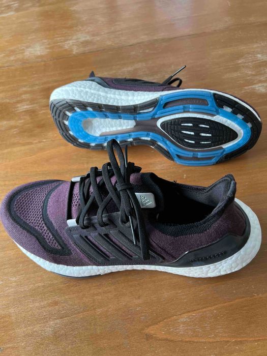 ADIDAS Ultraboost 22