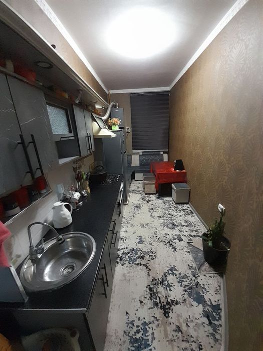 Srochno 3 xonali uy sotaman