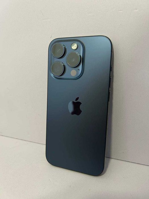 Apple iPhone 15 pro, синий, 128ГБ, 82% / СА35186