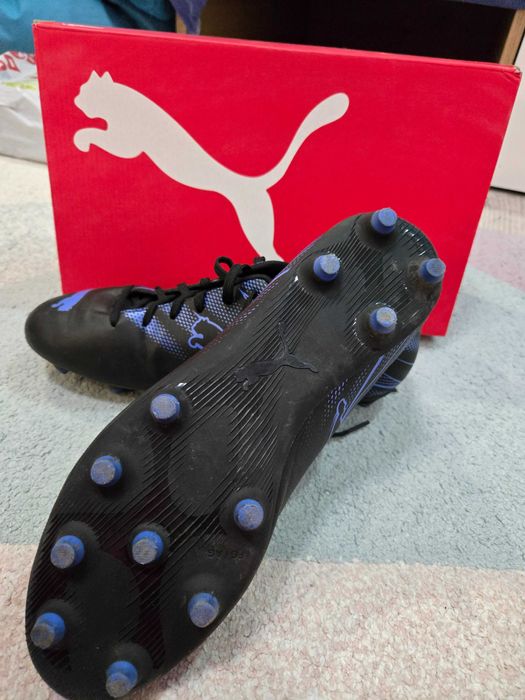 Бутонки PUMA за футбол