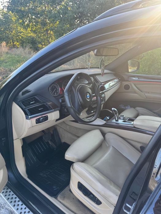 Vand BMW X6 anul 2012