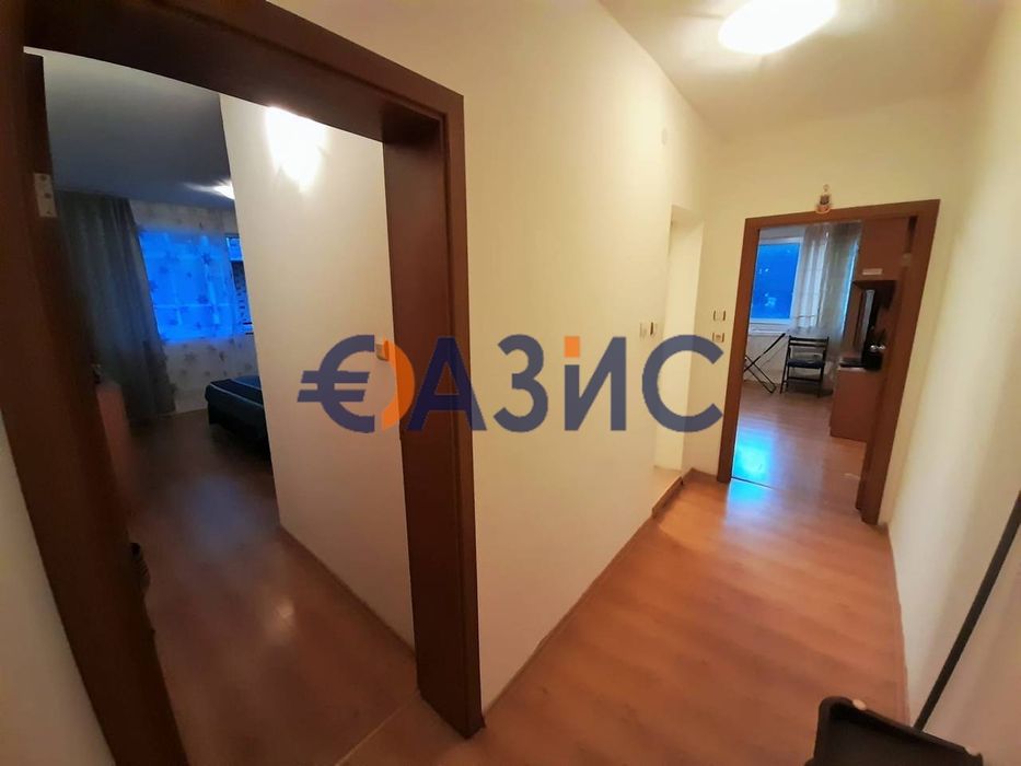Продава се Двустаен апартамент в к.к. Слънчев бряг - 70 кв.м за 965 €/кв.м - Снимка #3
