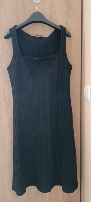 2 броя Дамски дълги рокли L-XL размер