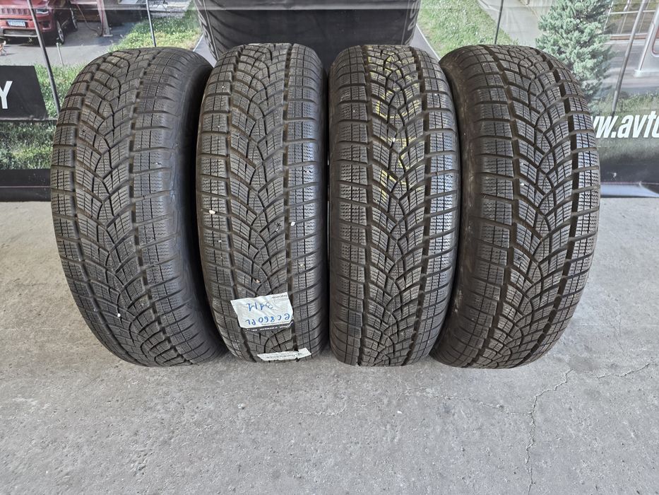 225/65/17 GOODYEAR 4бр