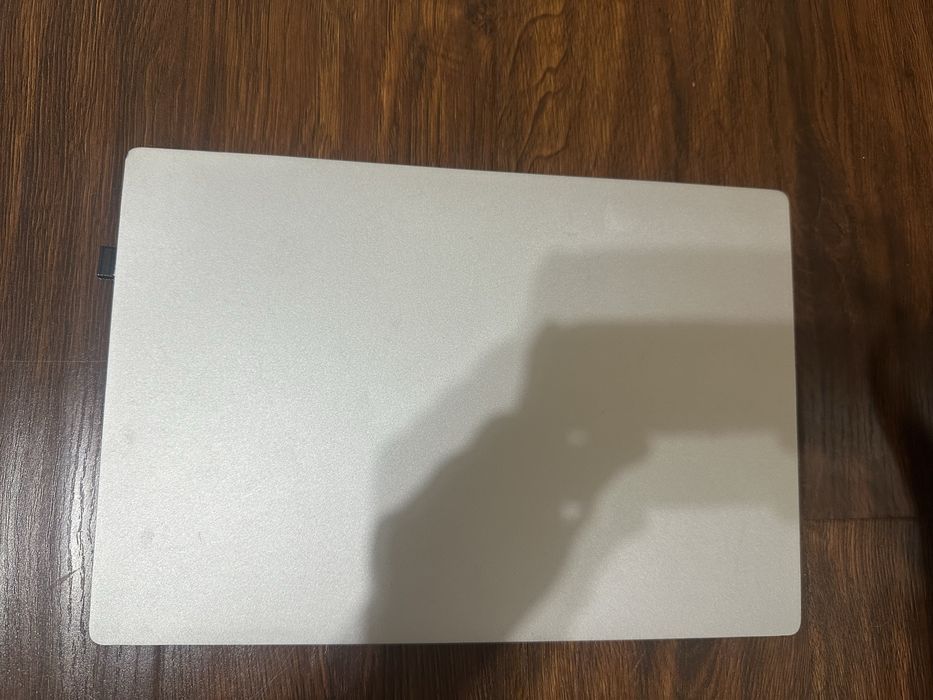 Продается ноутбук Mi