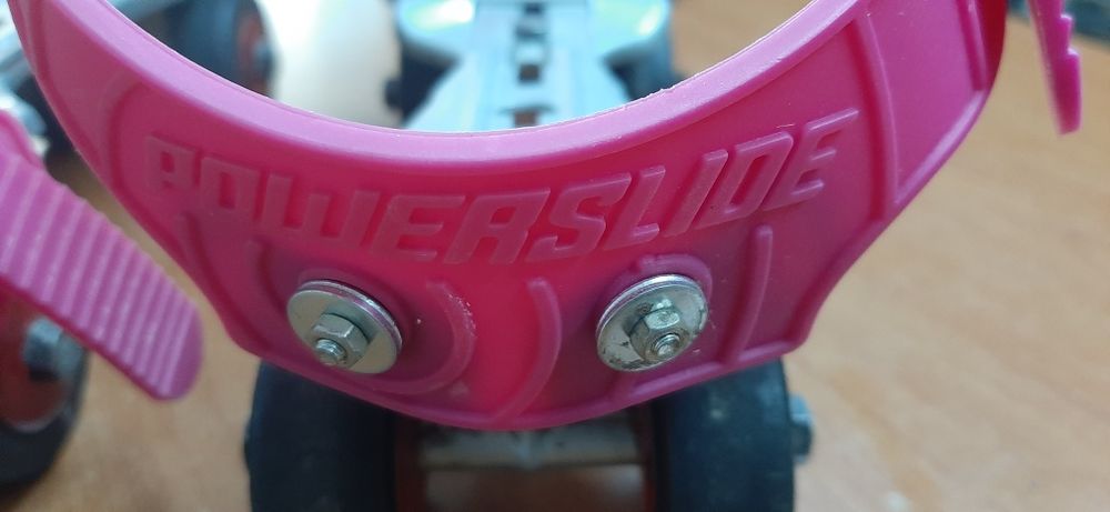 Role vara skates patine