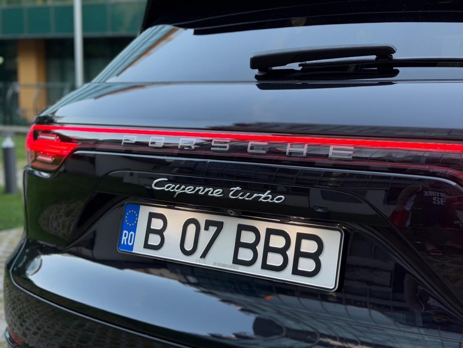 Porsche Cayenne Turbo 550 CP in garantie