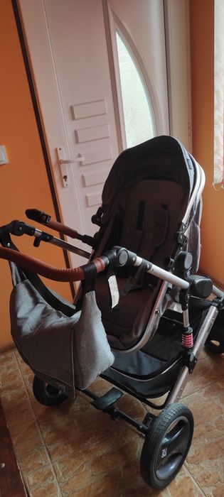Трансформираща бебешка количка