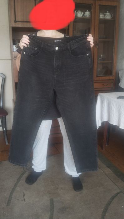 Джинсы Tapered fit