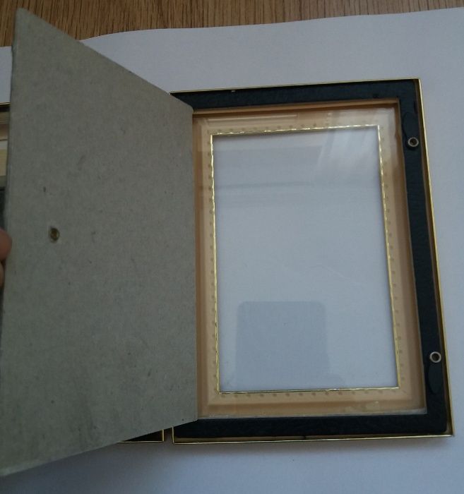 Сгъваема рамка за снимка с часовник + батерия