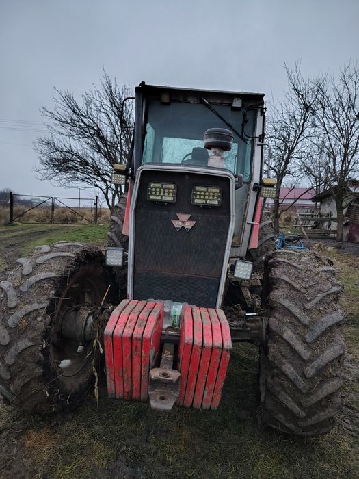 Vând tractor Ferguson 120 cp 4x4, pentru detalii sunați 076
