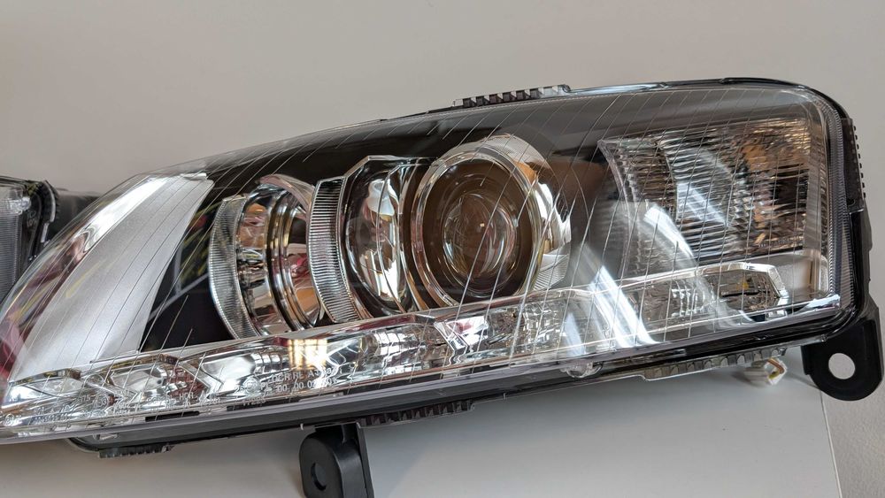 Фарове Ауди А6 Ц6 Ксенон фейслифт Алроуд Audi A6 4F 2008-2011 Allroad