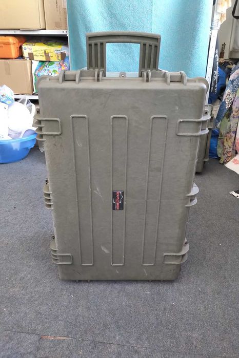 Geamantan Explorer Case(asemanator Pelikan)-uz militar/tehnic nou!