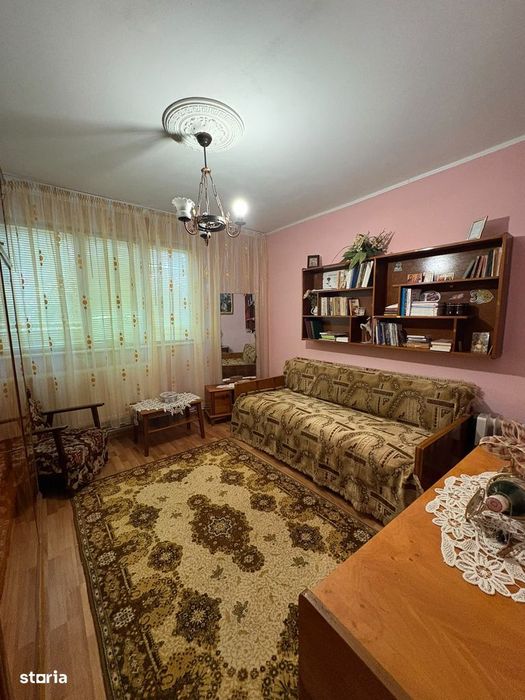 3 decomandate Mazepa 1, et. 3-77.000e neg