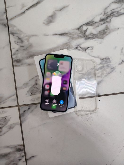 Продаётся телефон