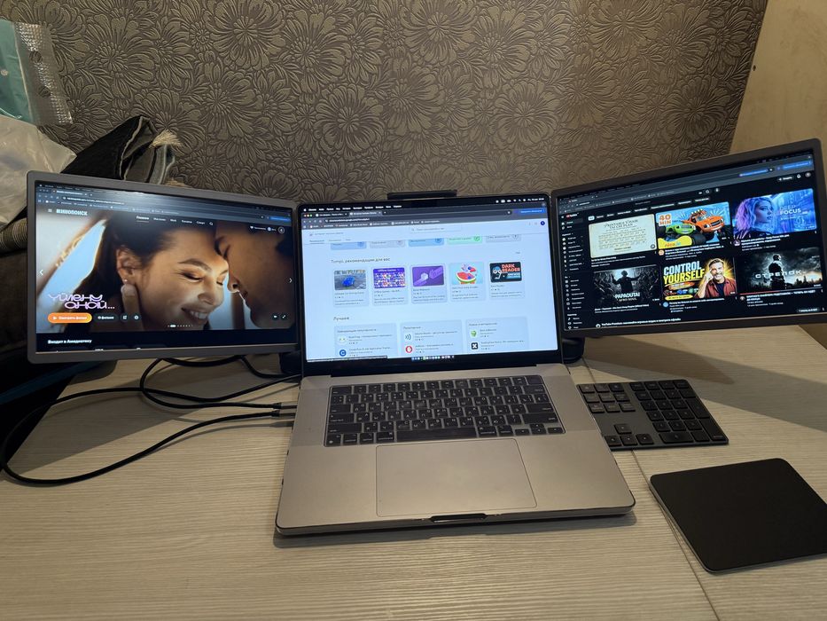 Apple Macbook Pro M2