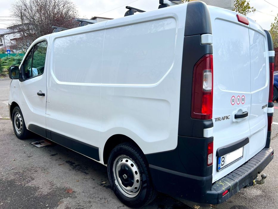 Renault Trafic 2016 - 80.000 km ! - stare foarte bună!