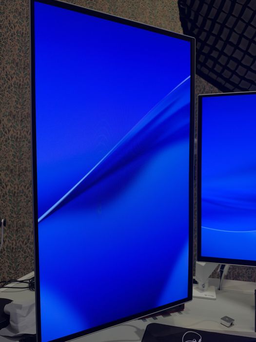 Monitor LED Samsung Gaming Odyssey G6 27 inch QHD QD-OLED 0.3 ms 360 Hz