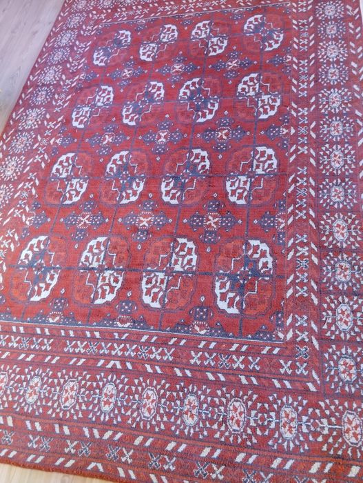 Ковры 2 на3 б/у в хорошем состоянии