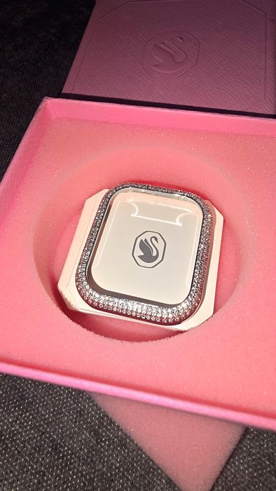 Swarovski Sparkling Case за Apple Watch