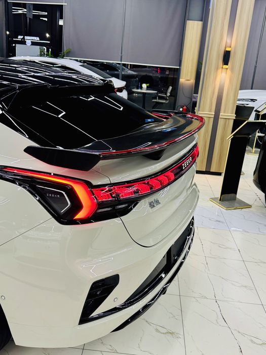 Zeekr 001 2026 — 10