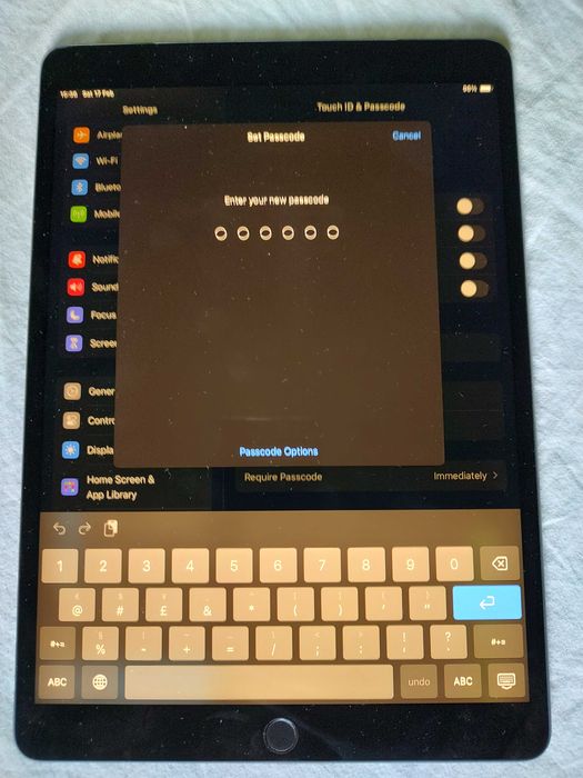 iPad Air 3 64GB  100% battery 18 цикъла като нов!