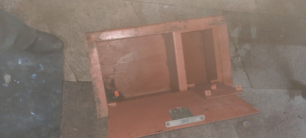 Сейф металлический времён СССР