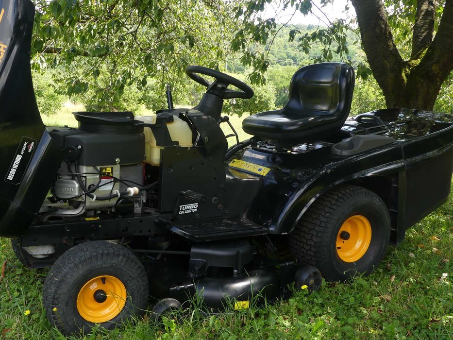 Tractoras de tuns gazon/iarba McCULLOCH/HUSQVARNA