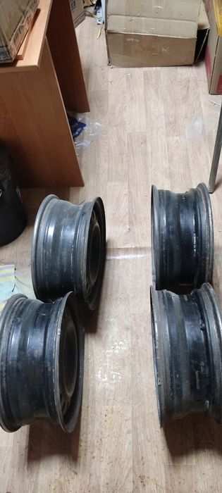 Продам диски на 15 от ниссан