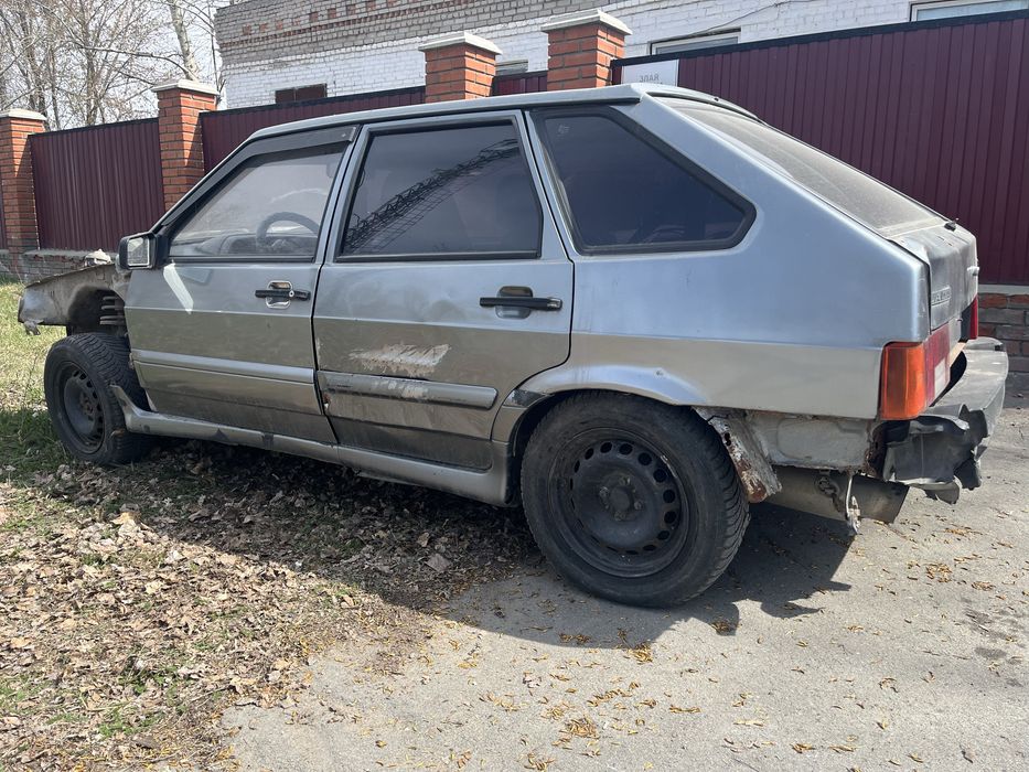 Продам ваз 2114 год 2005