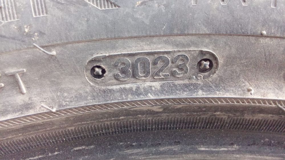 шины зимние 255/45 R 20