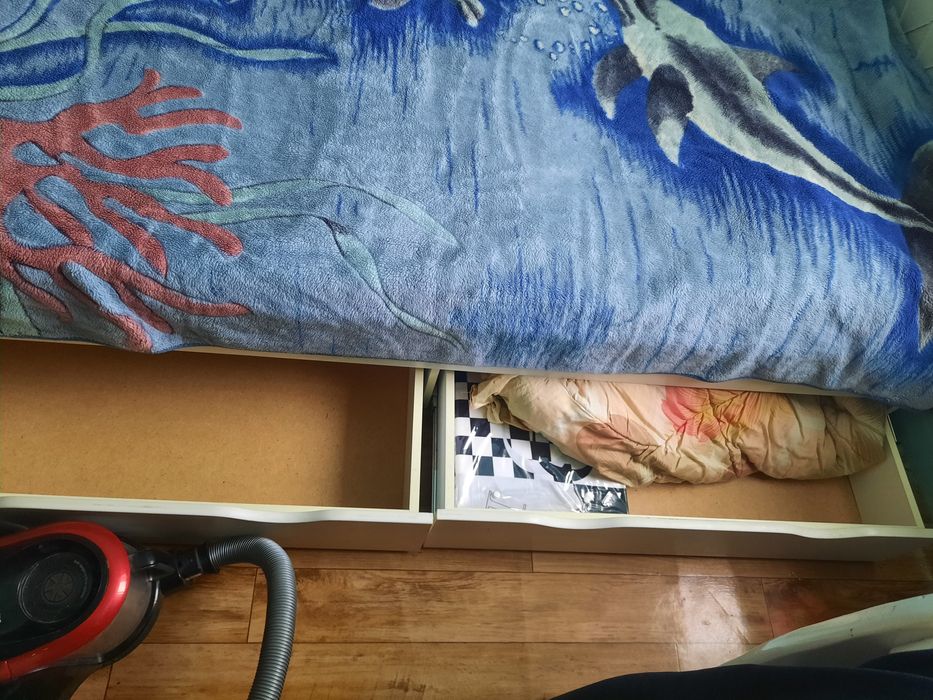 Спальный гарнитур в отличном состоянии