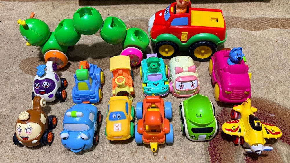 1 пакет большой  Разных игрушек