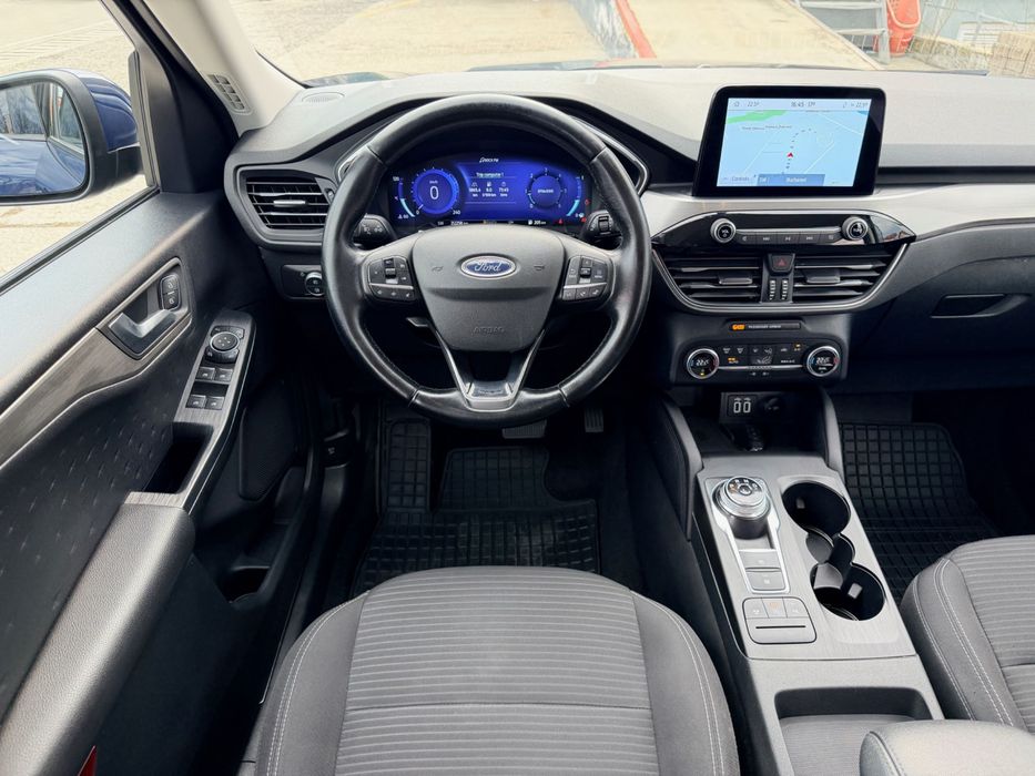 Ford Kuga Titanium 1.5 diesel-120CP-automata-proprietar de 2 ani!