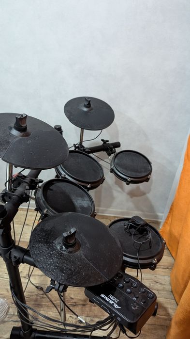 Электронные барабаны Alesis Turbo Mesh Kit