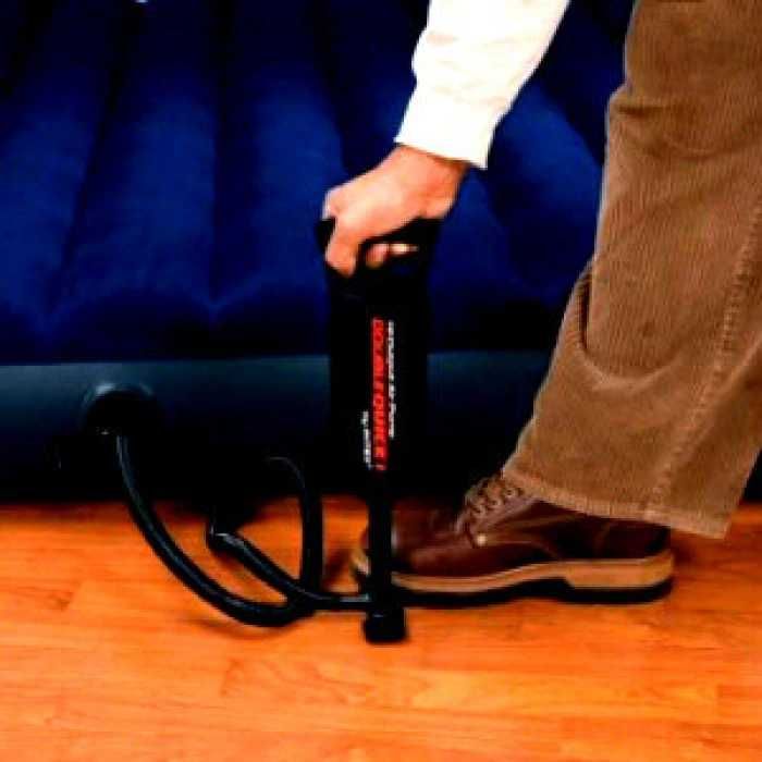 Двоен надуваем матрак Intex 203х152х22 см + Две възглавници и помпа