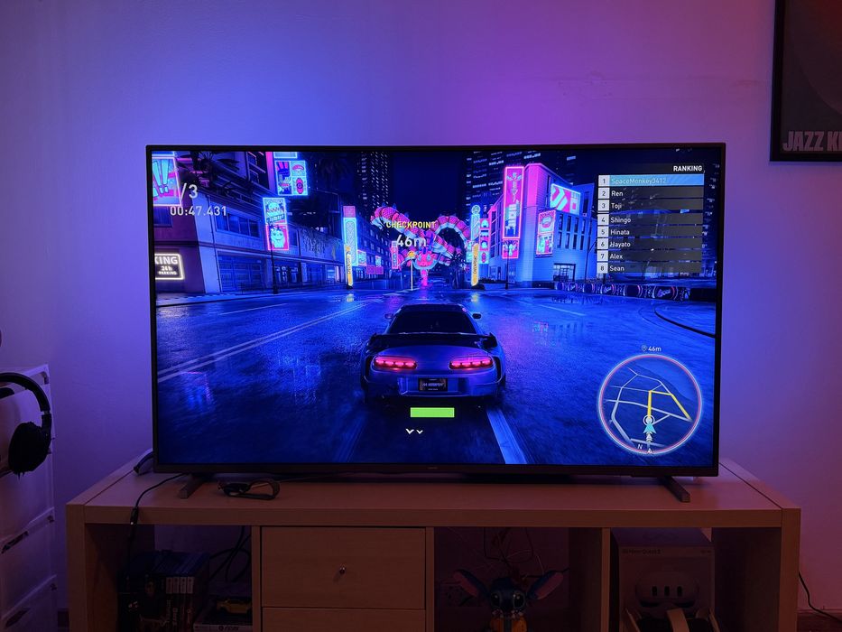 Televizor Philips 139cm Ambilight  TV 4K UHD