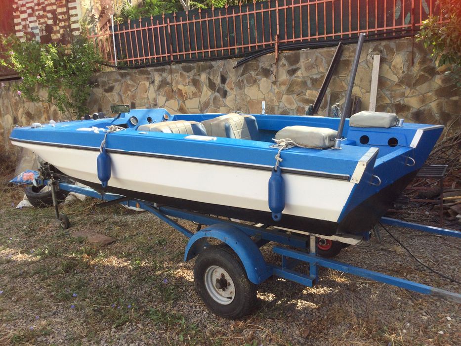 Лодка скутер внос от Германия