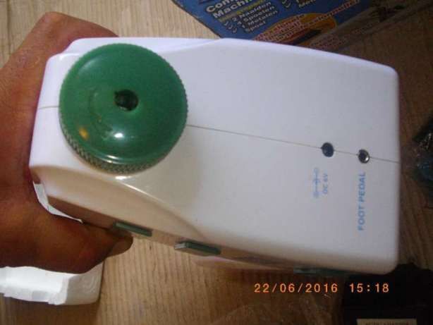 С Проблем-Нова Шевна Машина На Ток и На Батерии-Пълен Комплект