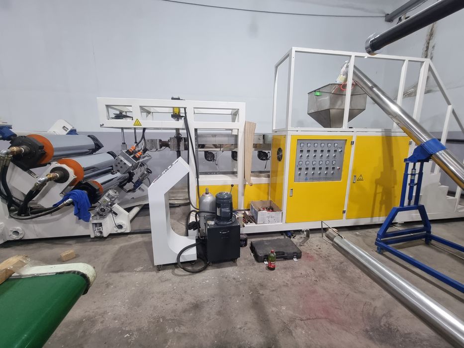 Термаформовочная линия для производство одноразовый посуды