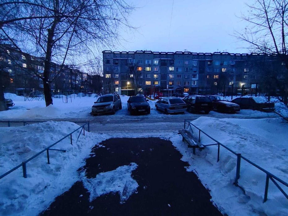 2 комнатная КСК распашенка 43,7 м2 2/5 1973 панель