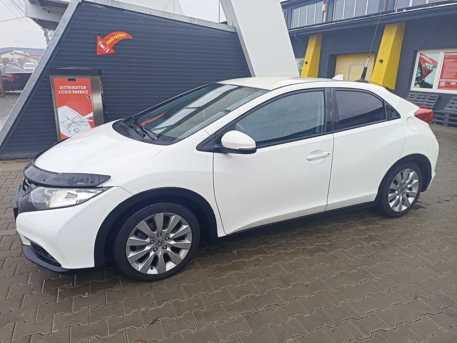 Vând Honda Civic x9