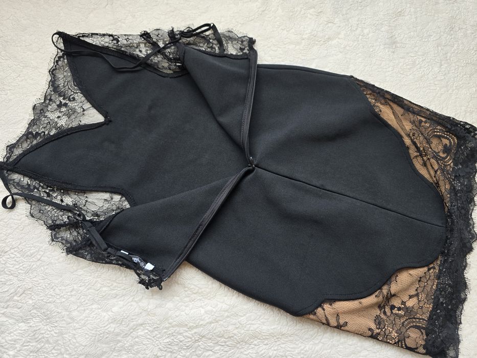 Дамски луксозне бандажни черни рокли