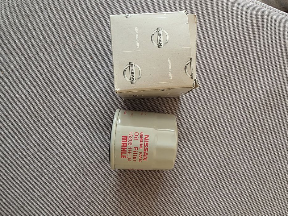 ПРОМОЦИЯ - Продавам 4броя Запалителни Свещи и Маслен филтър за Нисан