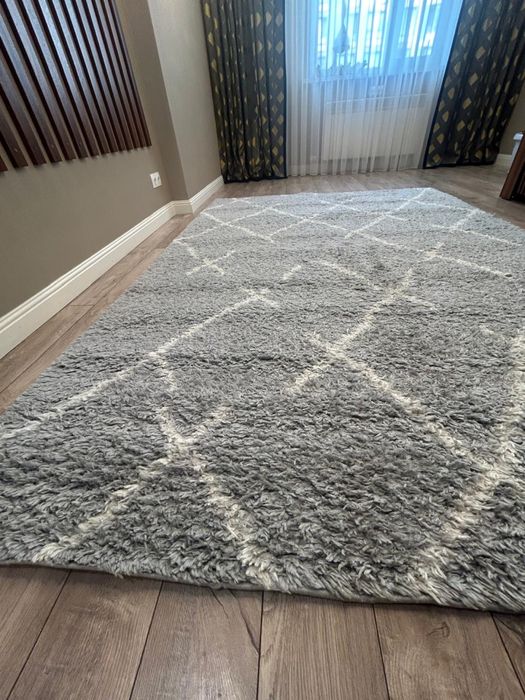 Продам ковер травка