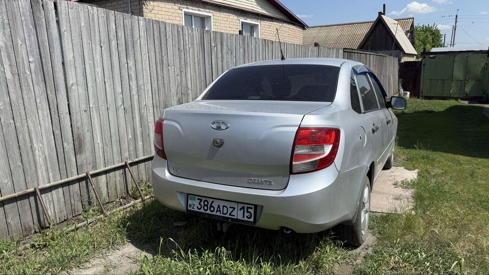 Автомобиль lada granta