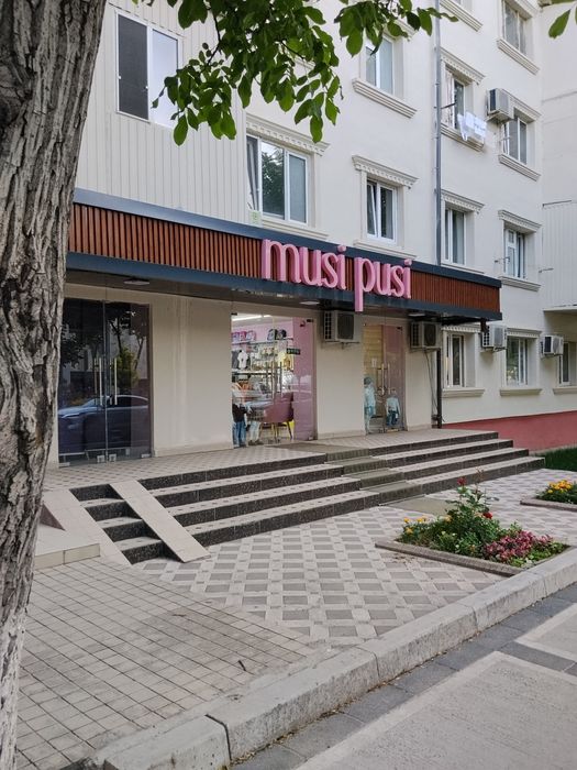 Mirzo Ulug'bek yalong'och da 2+1 honali dom sotiladi ne jiloy