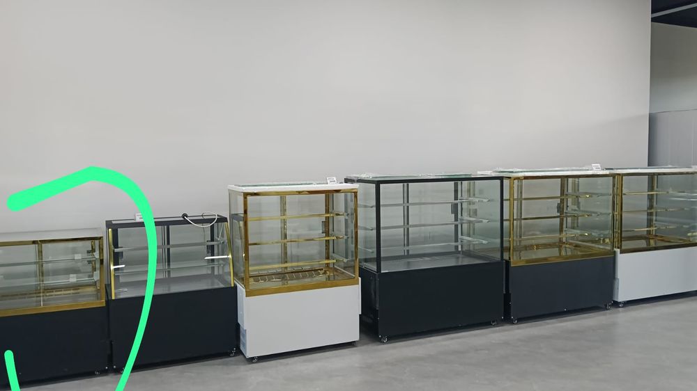 Распродажа кондитерки под торты и пирожные